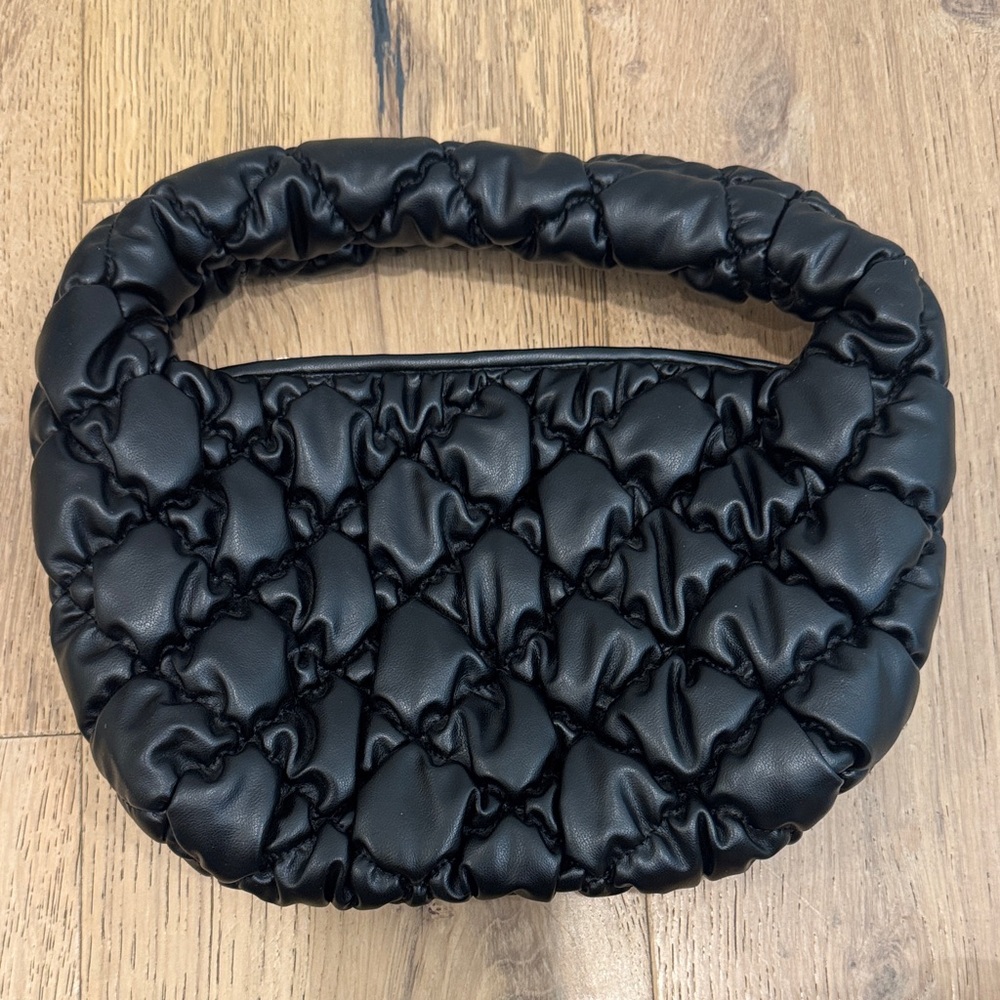 Elegant Black Quilted Women's Purse